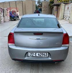 کرایسلەر 300